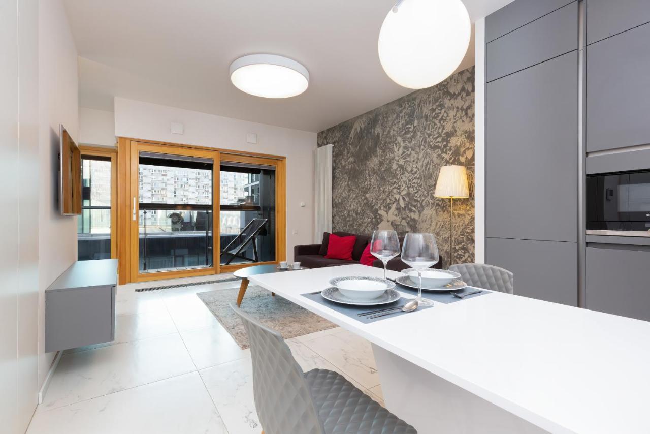 Mennica Residence - City Center Apartments By Noclegi Renters Варшава Екстериор снимка