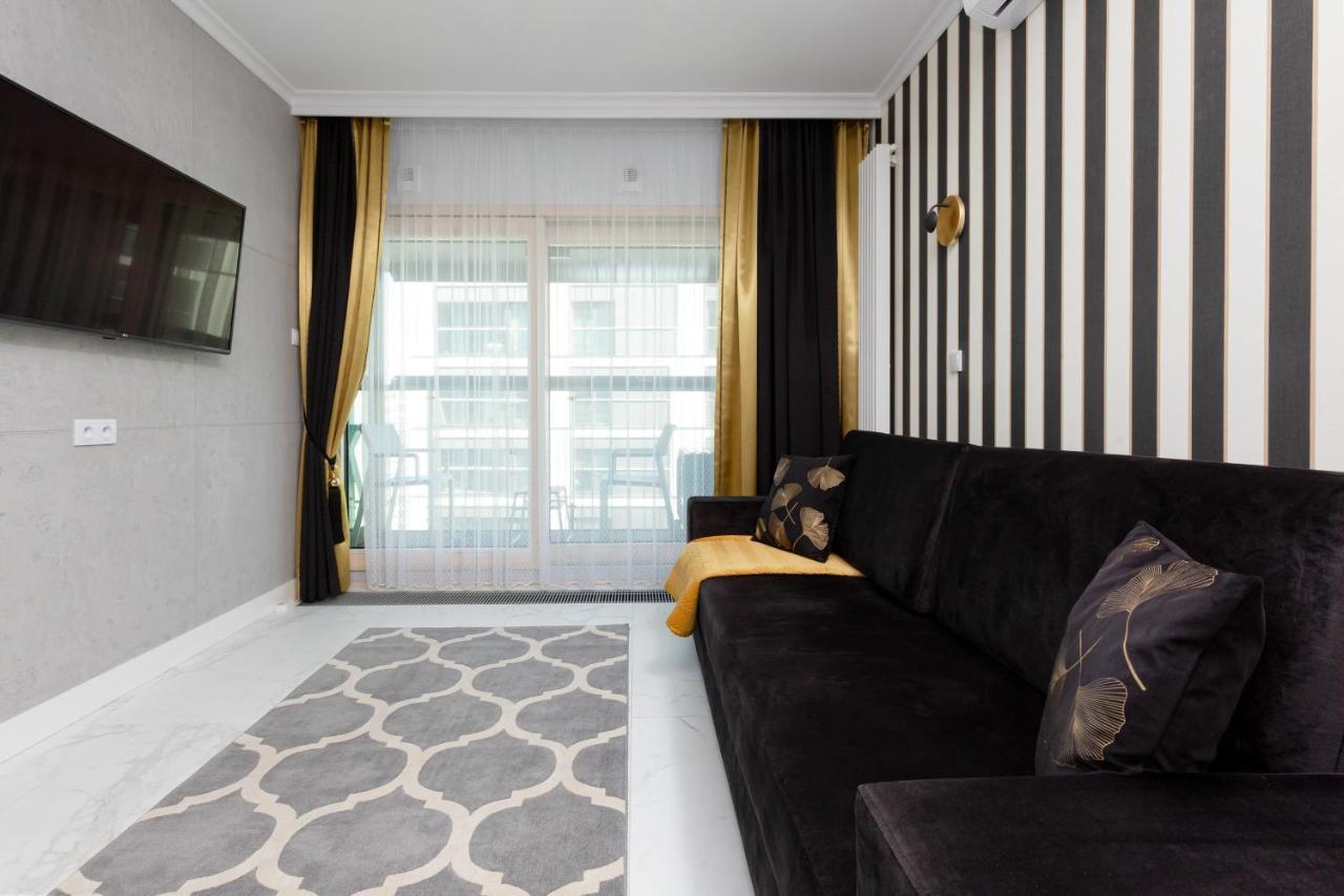 Mennica Residence - City Center Apartments By Noclegi Renters Варшава Екстериор снимка